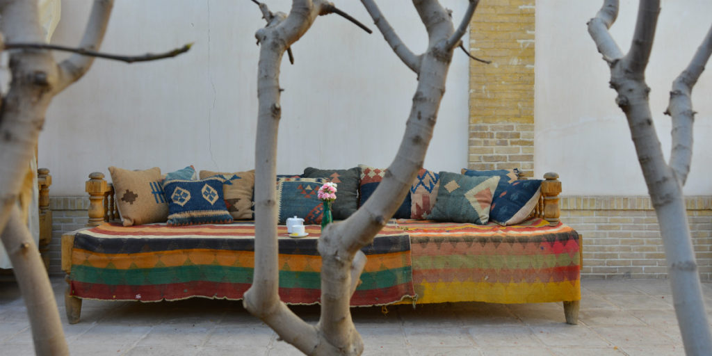 Daybed_Iran_Takht_Persian